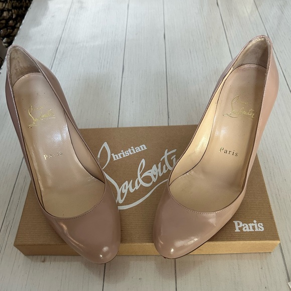 Used in excellent condition including new red soles.  Worn only a few times - Picture 3 of 3